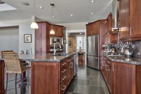 Property listing for 116 Gatepost Pl., Hamilton, ON